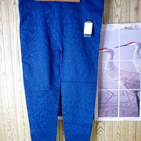 sofia active seamless jacquard leggings blue leopard print - Picture 1 of 4